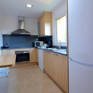 Trias Plaza Apartamento