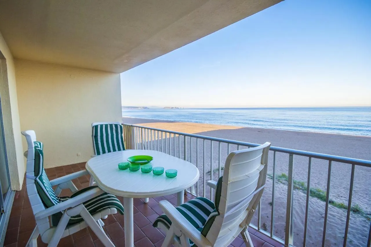 1 Med 17 - Pals Apartment